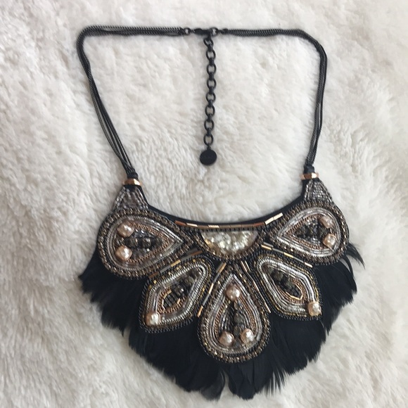 Stella & Dot Constantine Feather necklace - Picture 4 of 8